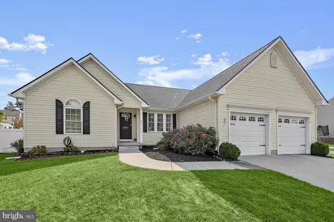 27 Bison St, Taneytown, MD 21787