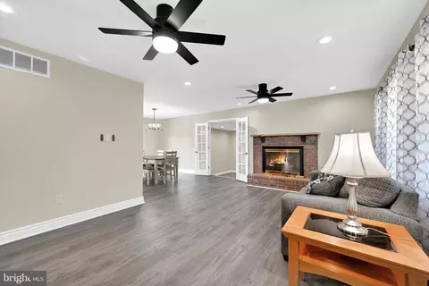 4827 Dave Rill Rd, Hampstead, MD 21074 photo 5