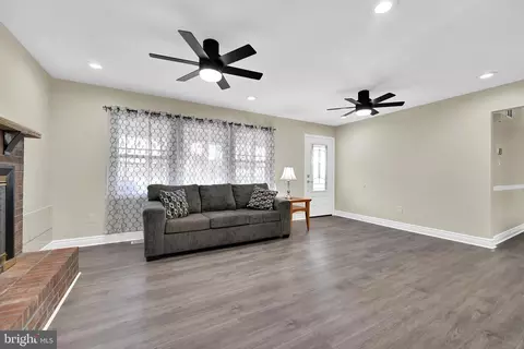 4827 Dave Rill Rd, Hampstead, MD 21074 photo 8