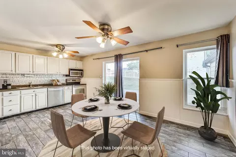 801 Ewing Dr, Westminster, MD 21158 photo 6