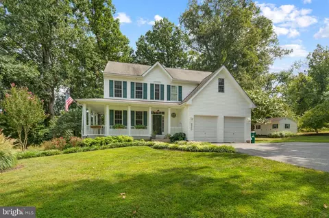 6921 Hollenberry Ln, Sykesville, MD 21784