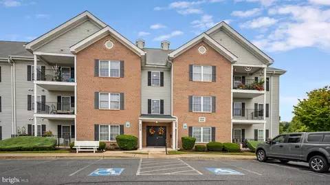 6518 Ridenour Way E #2C, Sykesville, MD 21784