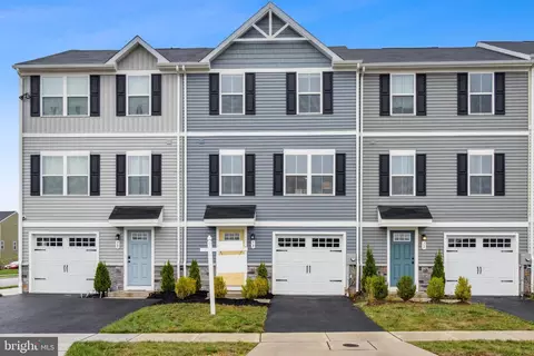 73 Bristoe Station Rd, Taneytown, MD 21787