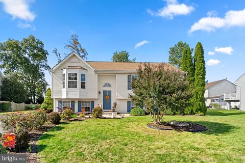 48 Bancroft St, Taneytown, MD 21787