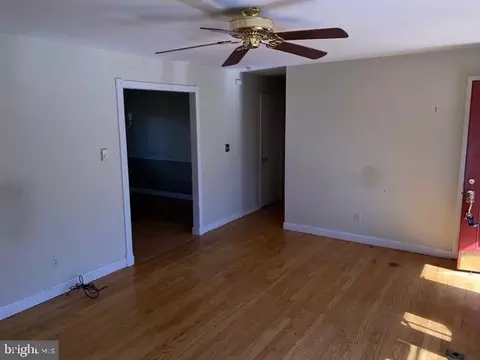 902 Rolling Ridge Dr, Westminster, MD 21157 photo 4