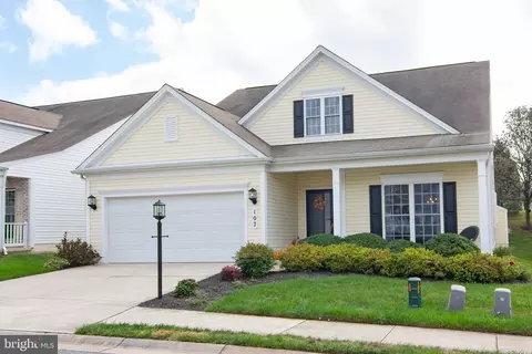 107 Clubside Dr, Taneytown, MD 21787