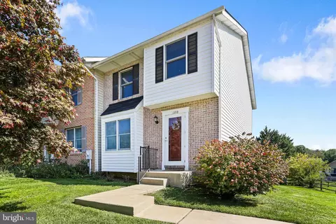 1259 Fairway Dr, Westminster, MD 21158