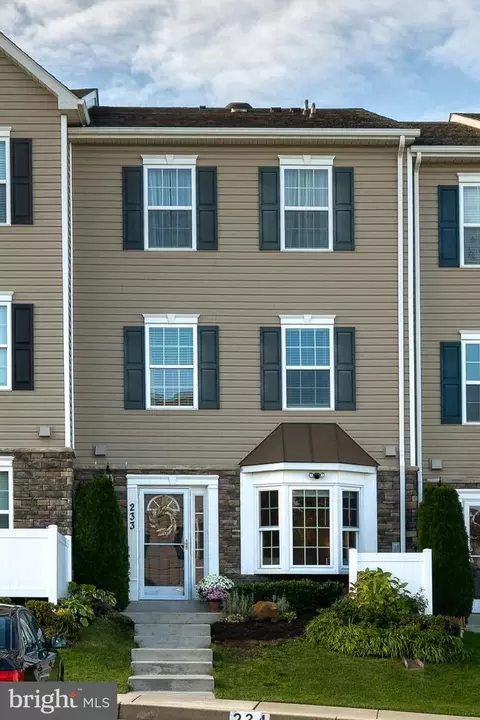 6515 Dundee Dr #233, Sykesville, MD 21784