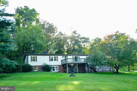 4608 London Bridge Rd, Sykesville, MD 21784