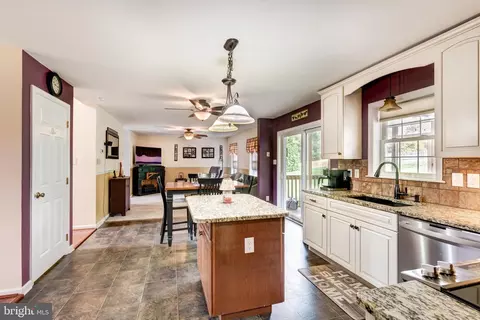 1238 Allview Dr, Hampstead, MD 21074 photo 10