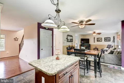 1238 Allview Dr, Hampstead, MD 21074 photo 12