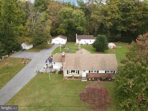 2518 Flag Marsh Rd, Mount Airy, MD 21771