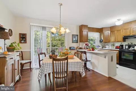 442 Logan Dr, Westminster, MD 21157 photo 8