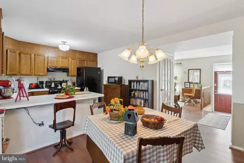 442 Logan Dr, Westminster, MD 21157 photo 9