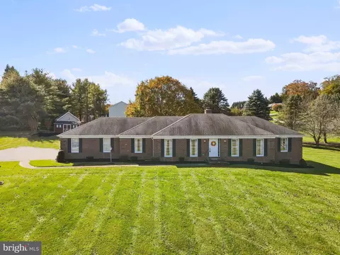 2029 Sams Creek Rd, Westminster, MD 21157