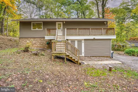 2621 Bachman Rd, Manchester, MD 21102