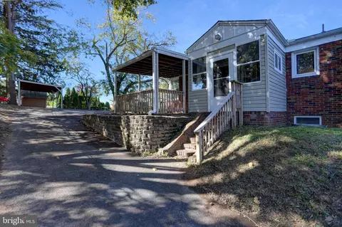 320 E Main St, Westminster, MD 21157 photo 2