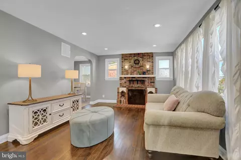 320 E Main St, Westminster, MD 21157 photo 5