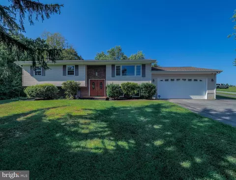 5818 Westchester Hills Ct, Sykesville, MD 21784