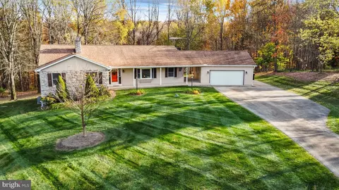 401 Tanyerhyde Dr, Westminster, MD 21157