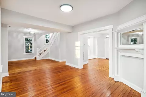 1139 S Main St, Hampstead, MD 21074 photo 4