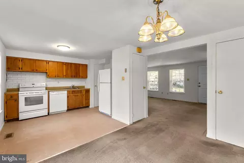 839 Ewing Dr, Westminster, MD 21158 photo 6