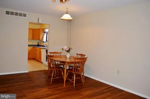 926 Ruby Ct, Westminster, MD 21158 photo 3