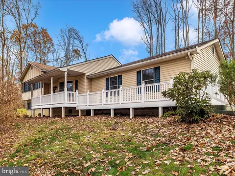 4676 Roop Rd, Mount Airy, MD 21771