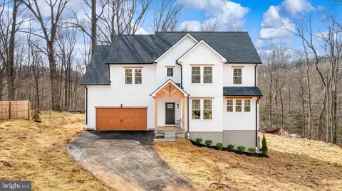 5352 Wendy Rd, Sykesville, MD 21784