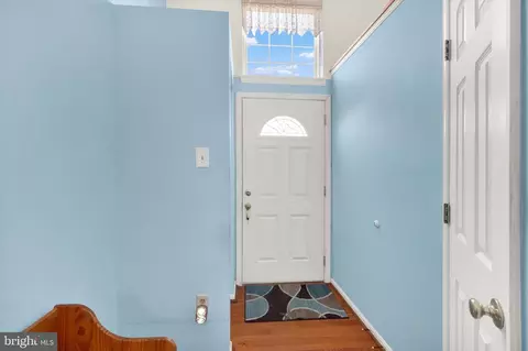 4655 Marksman Ct, Hampstead, MD 21074 photo 2