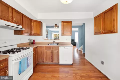 4655 Marksman Ct, Hampstead, MD 21074 photo 5