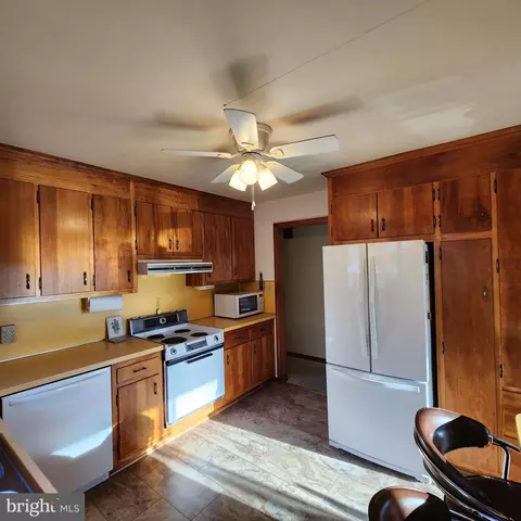 1033 Hook Rd, Westminster, MD 21157 photo 17