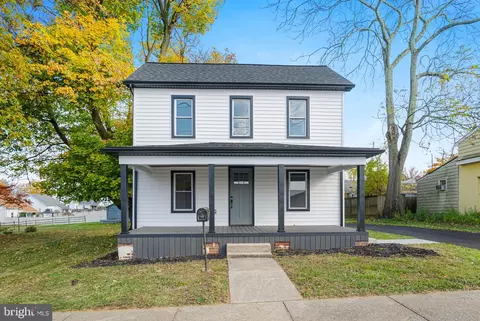 49 Charles St, Westminster, MD 21157