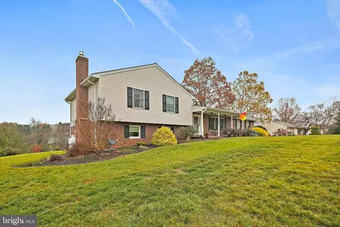2132 Herbert Ave, Westminster, MD 21157 photo 3