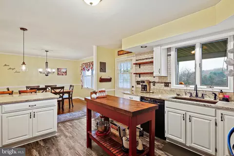 2132 Herbert Ave, Westminster, MD 21157 photo 8
