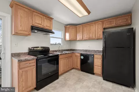 761 Windsor Dr, Westminster, MD 21158 photo 3