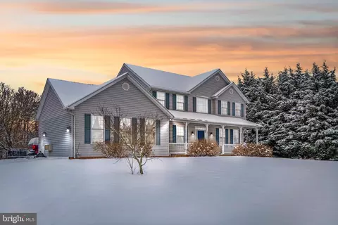 693 Scotsdale Rd, Westminster, MD 21157
