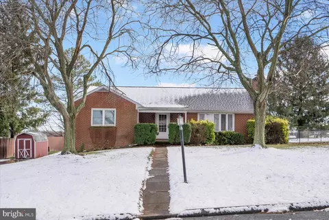 803 Woodside Dr, Westminster, MD 21157