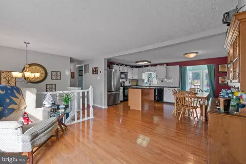 302 Coldstream Close, Westminster, MD 21158 photo 7