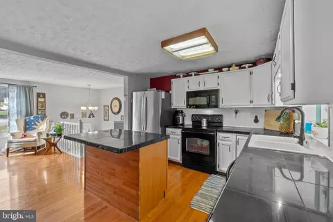 302 Coldstream Close, Westminster, MD 21158 photo 12