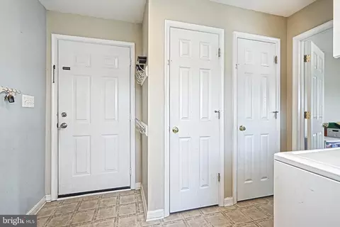 275 Greenfields Dr, Westminster, MD 21158 photo 9