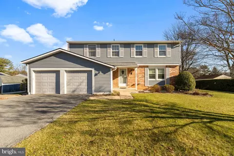 201 Violet Ct, Mount Airy, MD 21771