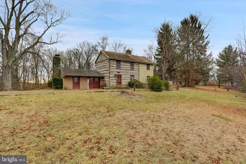 2215 Frizzellburg Rd, Westminster, MD 21158