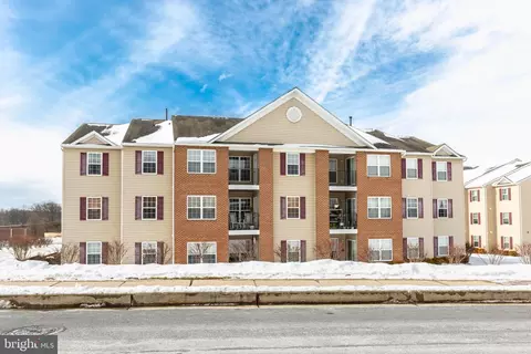 800 Wembley Dr #3C, Hampstead, MD 21074