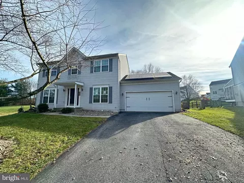 983 Wampler Ln, Westminster, MD 21158
