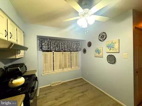 4827 Hillock Ln, Hampstead, MD 21074 photo 5