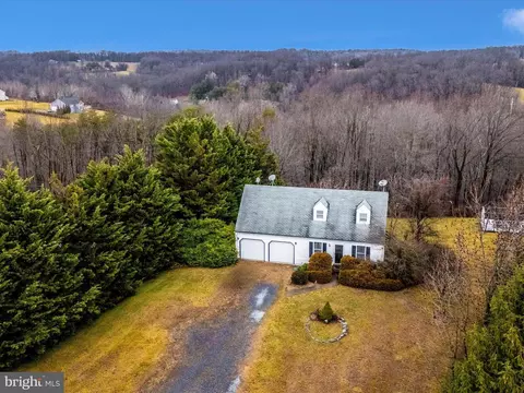257 Sheepskin Dr, Westminster, MD 21157