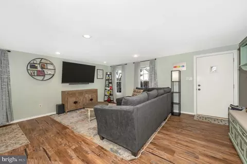 809 Young Ct, Westminster, MD 21158 photo 9