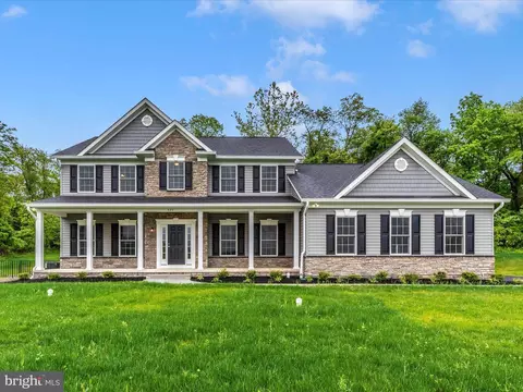 620 Snowflake Dr, Westminster, MD 21158
