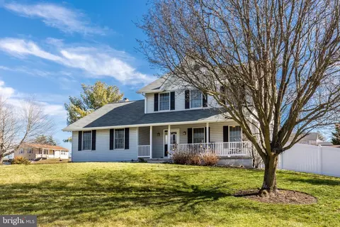 2727 Rowe Rd, New Windsor, MD 21776